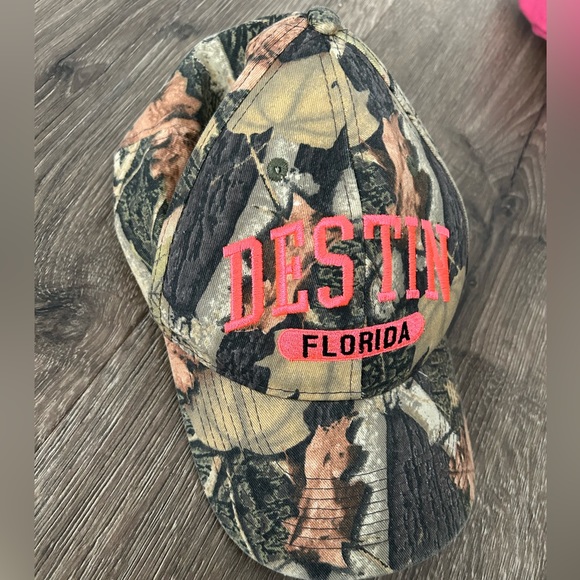Destin Florida Neon Pink & Camo Baseball Cap - Picture 2 of 3